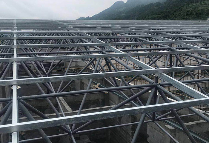 石嘴山仁怀冠英学校艺体楼网架